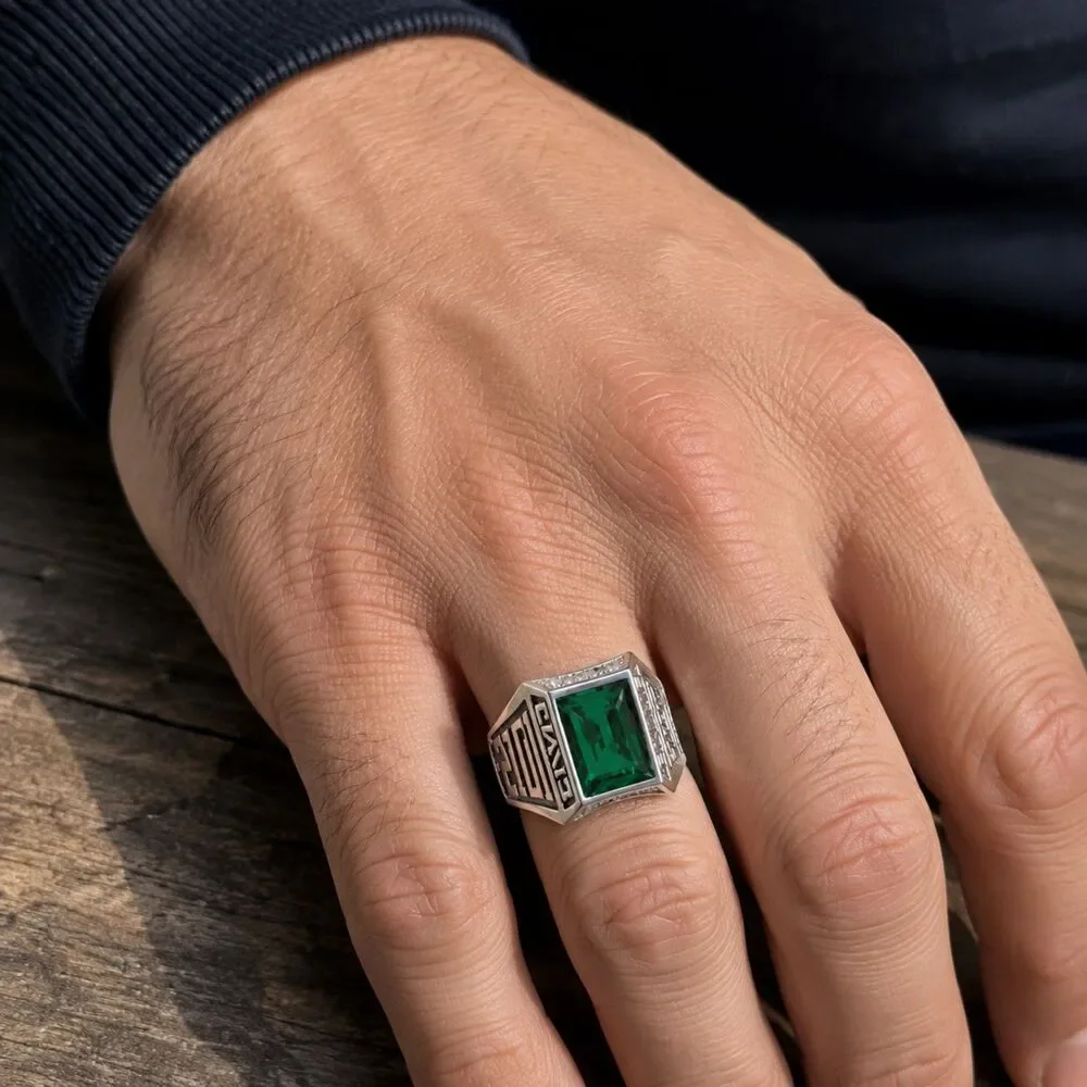 Vintage Men's Emerald Green CZ Statement Signet Ring, Silver Tone Size 10 Ring